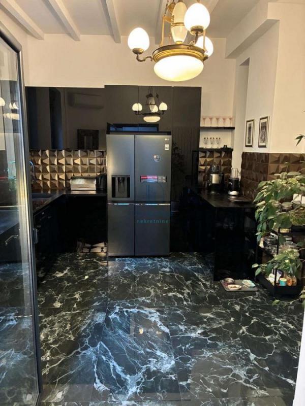 Stan na prodaju u Beogradu, Stari grad, trosoban, 90m2, cena 740000 evra