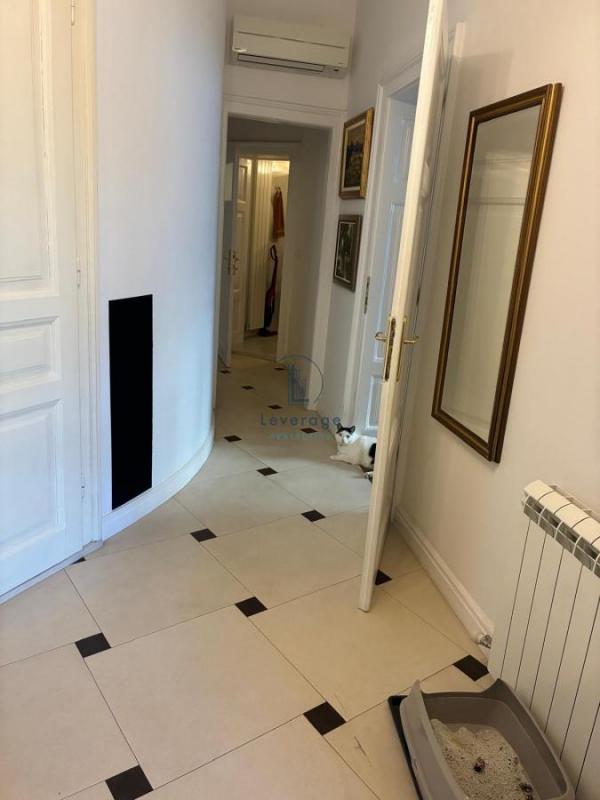 Stan na prodaju u Beogradu, Stari grad, trosoban, 90m2, cena 740000 evra