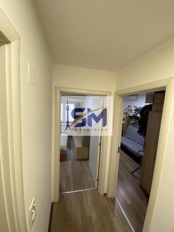 Stan na prodaju u Beogradu, Borča, trosoban, 61m2, cena 127000 evra