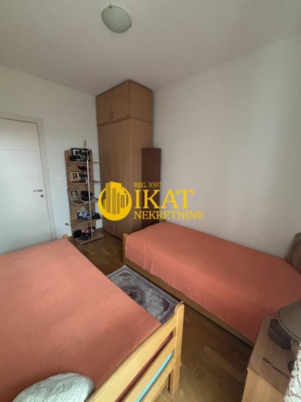 Stan na prodaju u Beogradu, Rakovica, jednoiposoban, 47m2, cena 170000 evra