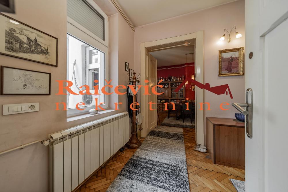 Stan na prodaju u Beogradu, Tašmajdan, trosoban, 86m2, cena 320000 evra