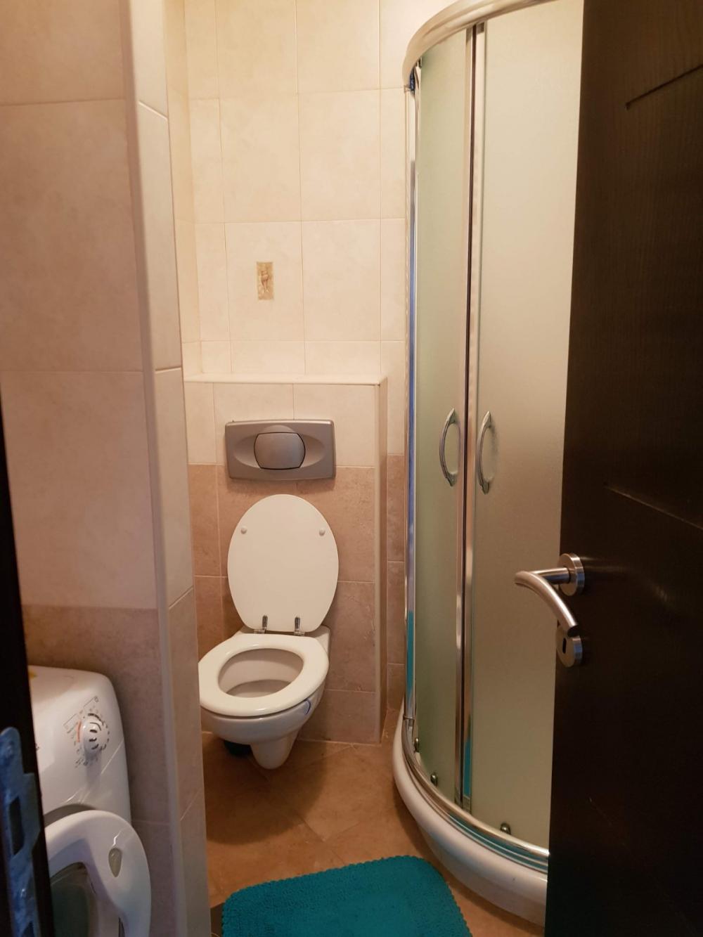 Stan na prodaju u Beogradu, Voždovac, trosoban, 75m2, cena 299000 evra