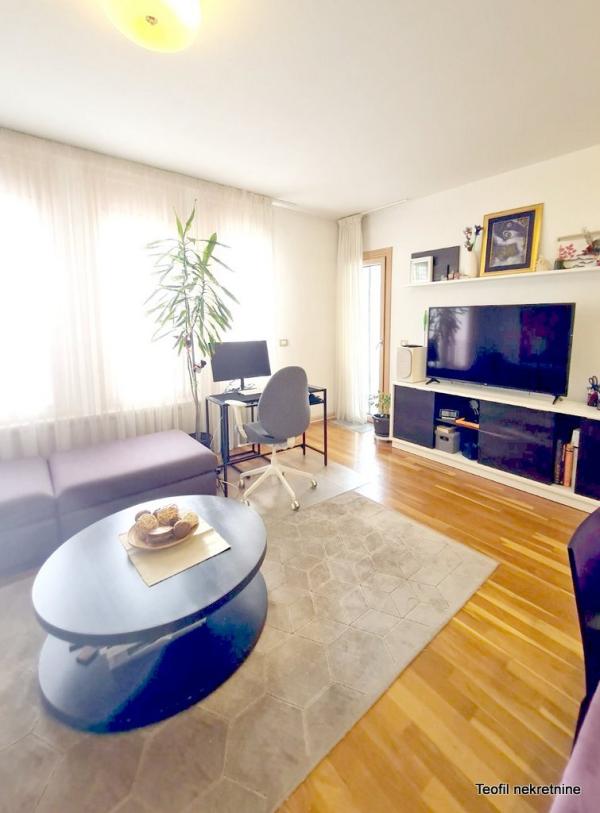 Stan na prodaju u Beogradu, Pašino brdo, trosoban, 69m2, cena 245000 evra