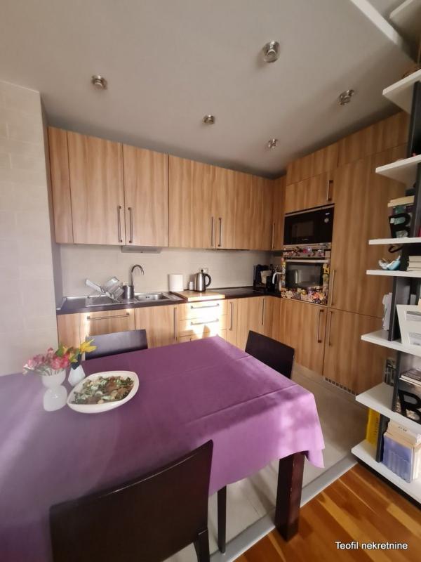 Stan na prodaju u Beogradu, Pašino brdo, trosoban, 69m2, cena 245000 evra