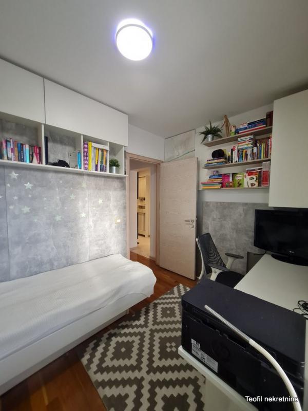 Stan na prodaju u Beogradu, Pašino brdo, trosoban, 69m2, cena 245000 evra