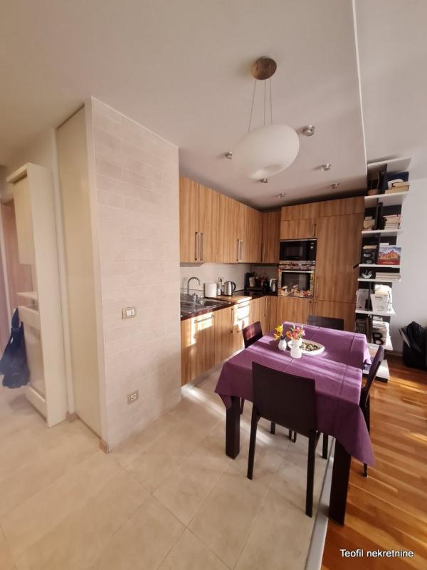 Stan na prodaju u Beogradu, Pašino brdo, trosoban, 69m2, cena 245000 evra