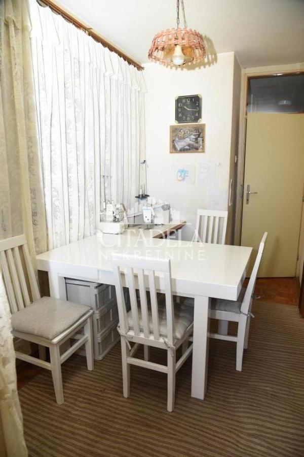 Stan na prodaju u Beogradu, Stari grad, trosoban, 70m2, cena 296000 evra