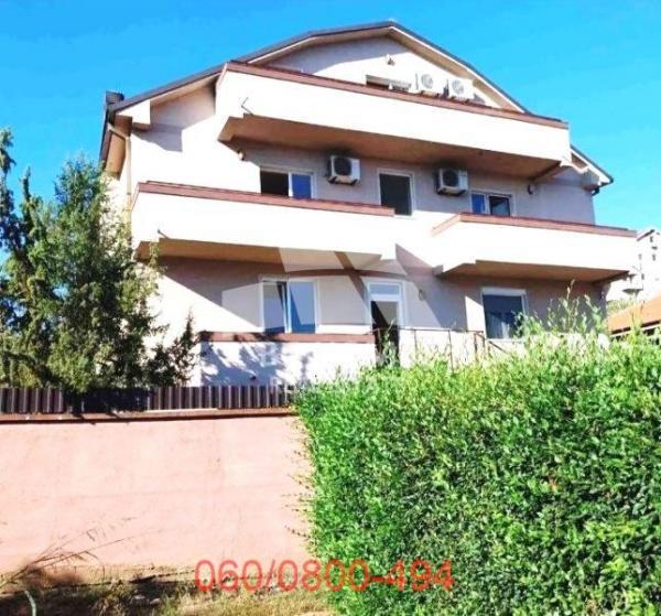 Stan na prodaju u Beogradu, Višnjička banja, dvosoban, 60m2, cena 175000 evra