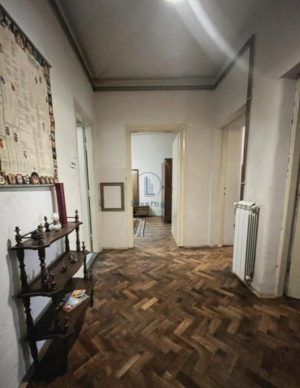 Stan na prodaju u Beogradu, Skadarlija, trosoban, 77m2, cena 301000 evra