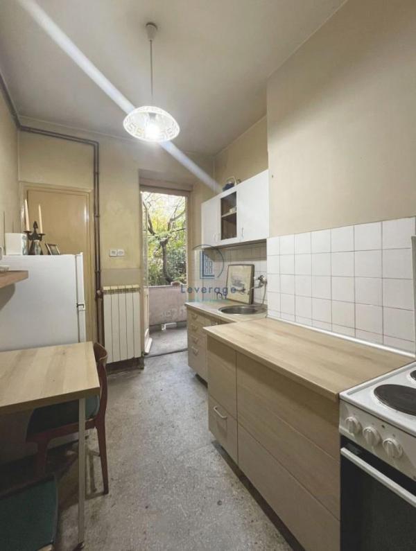 Stan na prodaju u Beogradu, Skadarlija, trosoban, 77m2, cena 301000 evra