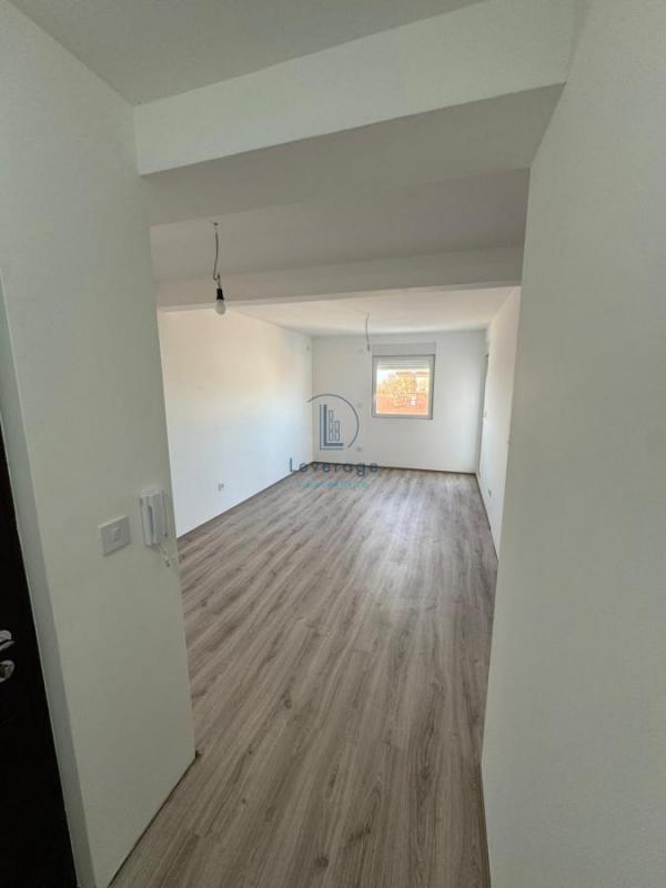 Stan na prodaju u Beogradu, Borča, dvoiposoban, 45m2, cena 80000 evra