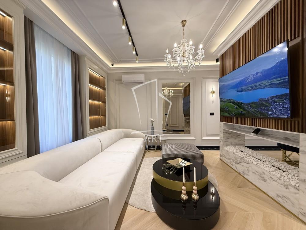 Stan na prodaju u Beogradu, Vračar, troiposoban, 100m2, cena 570000 evra