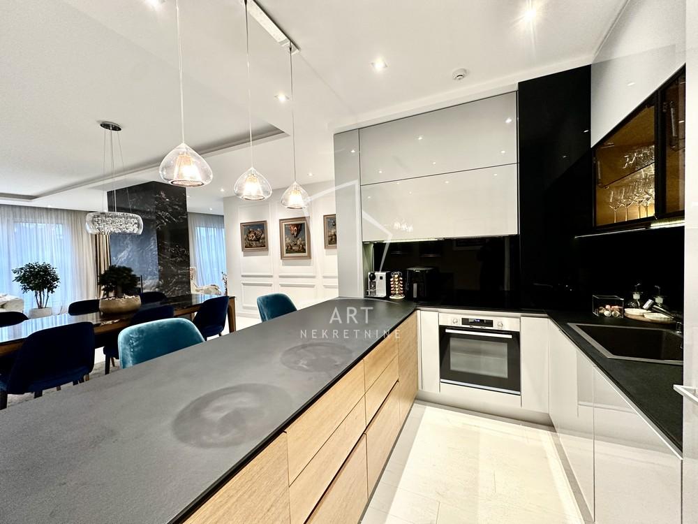 Stan na prodaju u Beogradu, Dedinje, dvosoban, 124m2, cena 990000 evra