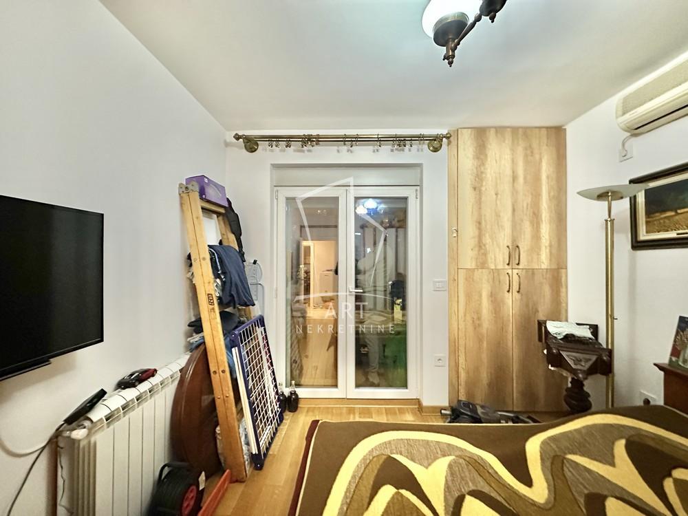 Stan na prodaju u Beogradu, Nova Galenika, dvosoban, 42m2, cena 159000 evra