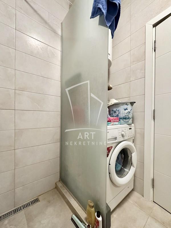 Stan na prodaju u Beogradu, Nova Galenika, dvosoban, 42m2, cena 159000 evra