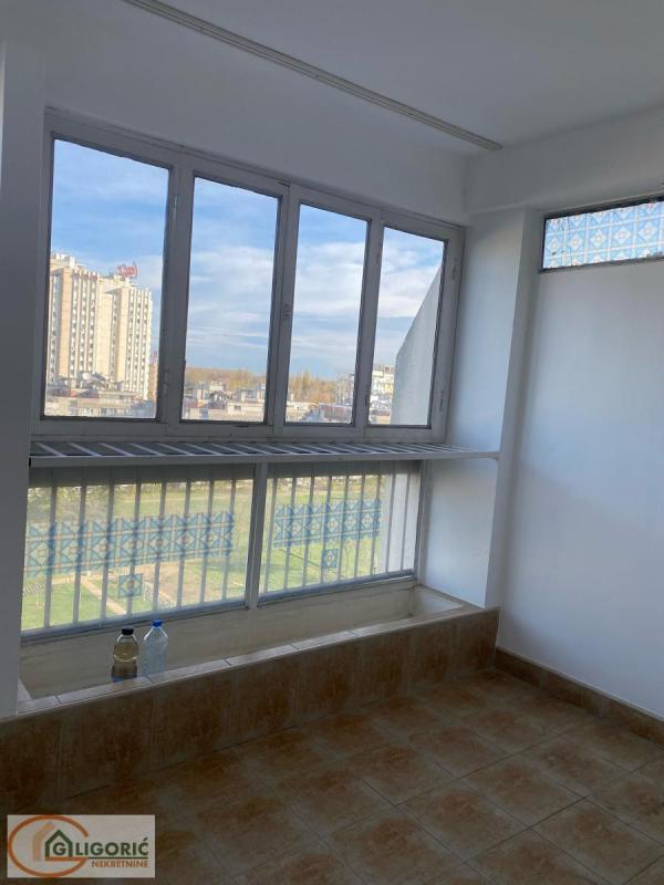 Stan na prodaju u Beogradu, Novi Beograd blok 31 (Merkator), trosoban, 83m2, cena 310000 evra