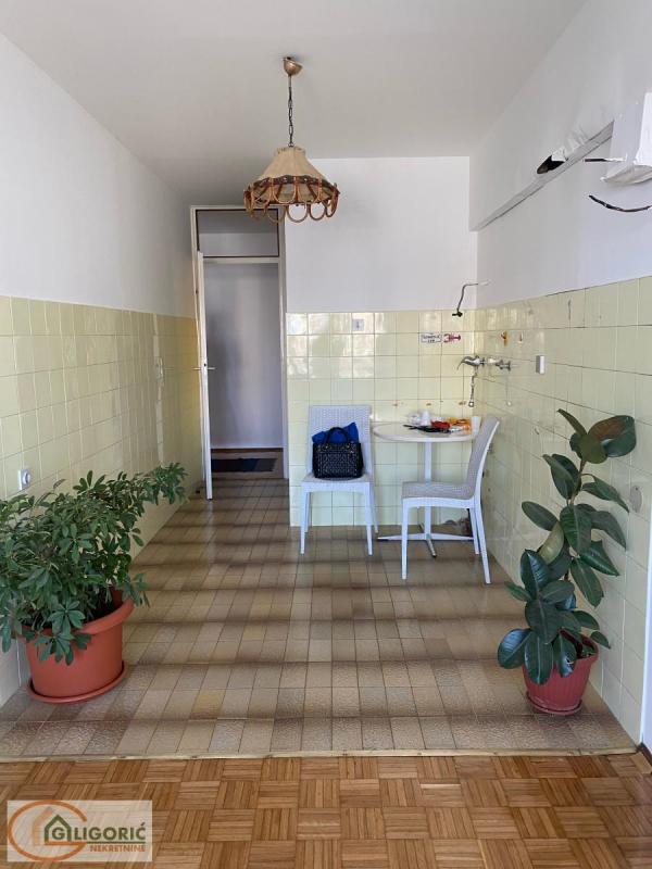 Stan na prodaju u Beogradu, Novi Beograd blok 31 (Merkator), trosoban, 83m2, cena 310000 evra