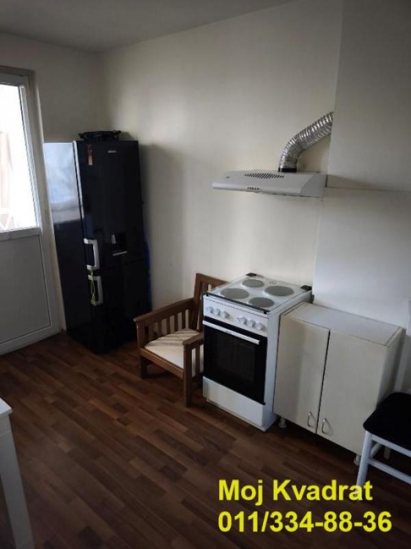 Stan na prodaju u Beogradu, Karaburma, dvosoban, 60m2, cena 160000 evra