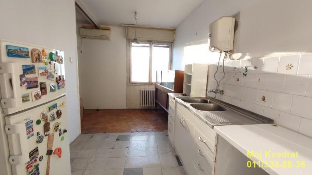 Stan na prodaju u Beogradu, Bogoslovija, trosoban, 72m2, cena 220000 evra