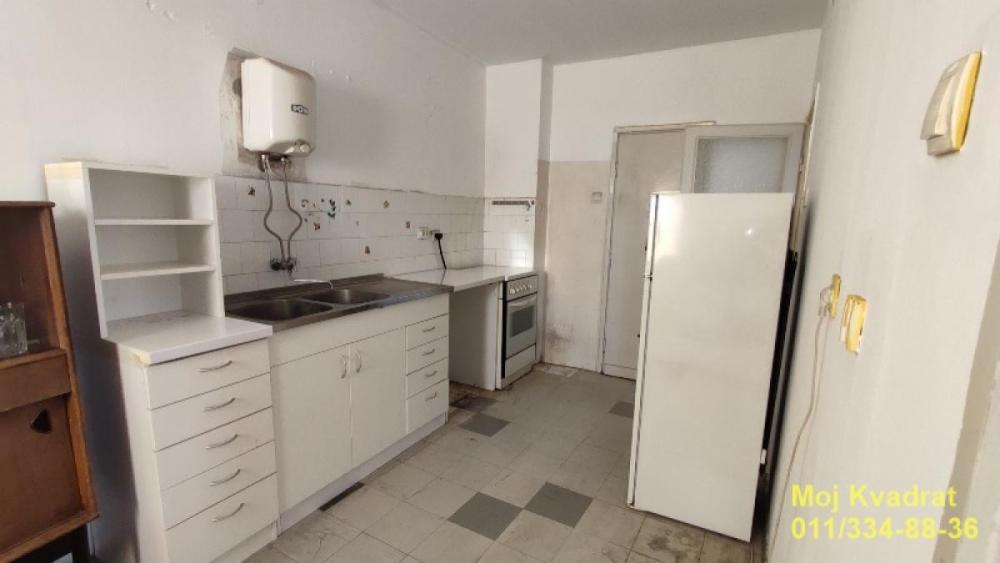 Stan na prodaju u Beogradu, Bogoslovija, trosoban, 72m2, cena 220000 evra