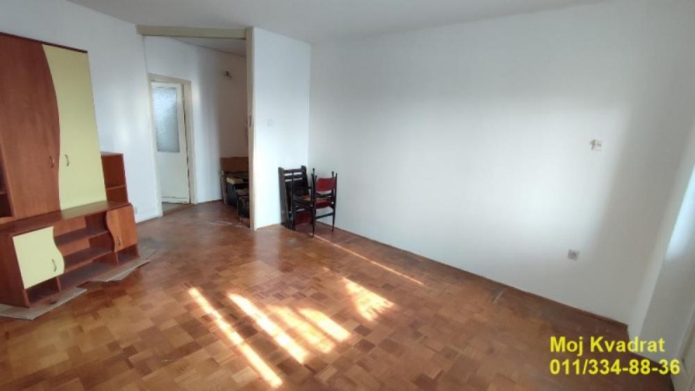 Stan na prodaju u Beogradu, Bogoslovija, trosoban, 72m2, cena 220000 evra