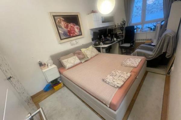 Stan na prodaju u Beogradu, Zvezdara, dvoiposoban, cena 170000 evra