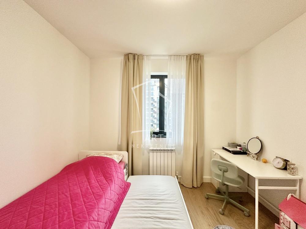 Stan na prodaju u Beogradu, Beograd na vodi, cetvorosoban, 110m2, cena 498000 evra