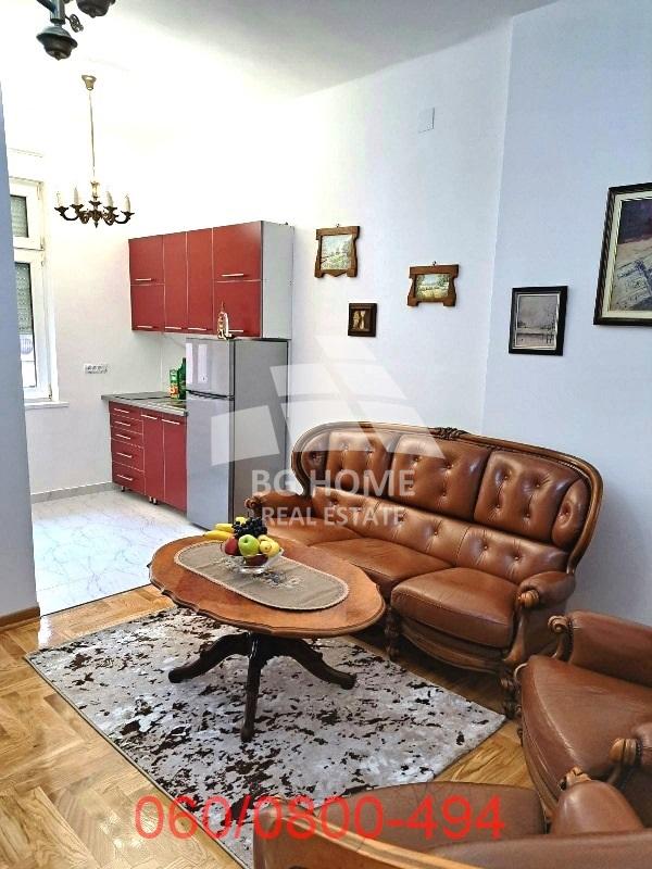 Stan na prodaju u Beogradu, Kalenić pijaca, jednoiposoban, 45m2, cena 220000 evra