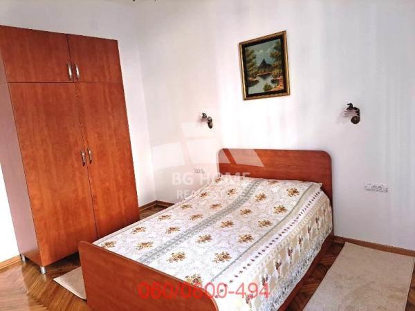 Stan na prodaju u Beogradu, Kalenić pijaca, jednoiposoban, 45m2, cena 220000 evra