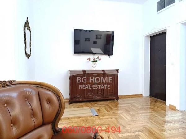 Stan na prodaju u Beogradu, Kalenić pijaca, jednoiposoban, 45m2, cena 220000 evra