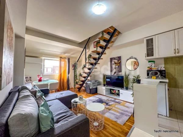 Stan na prodaju u Beogradu, Karaburma, trosoban, 40m2, cena 139500 evra