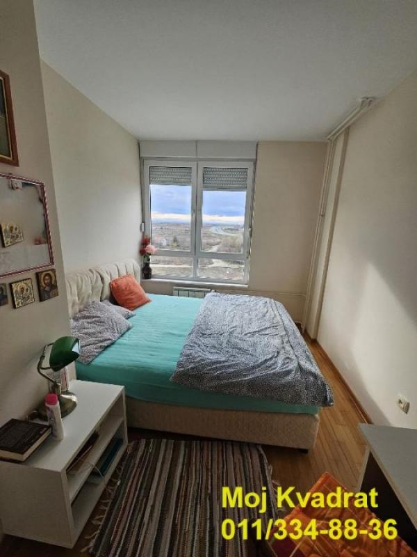 Stan na prodaju u Beogradu, Novi Beograd blok 72, jednoiposoban, 43m2, cena 165000 evra