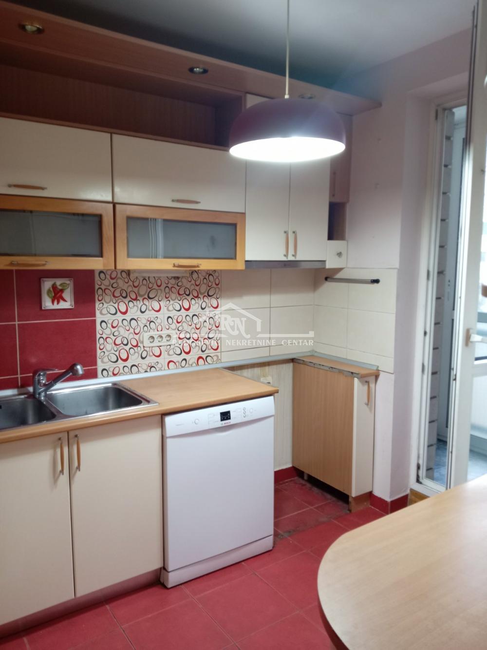 Stan na prodaju u Beogradu, Novi Beograd, troiposoban, 116m2, cena 399000 evra