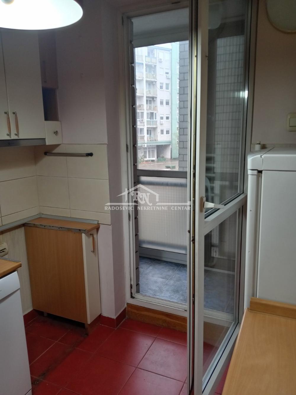 Stan na prodaju u Beogradu, Novi Beograd, troiposoban, 116m2, cena 399000 evra