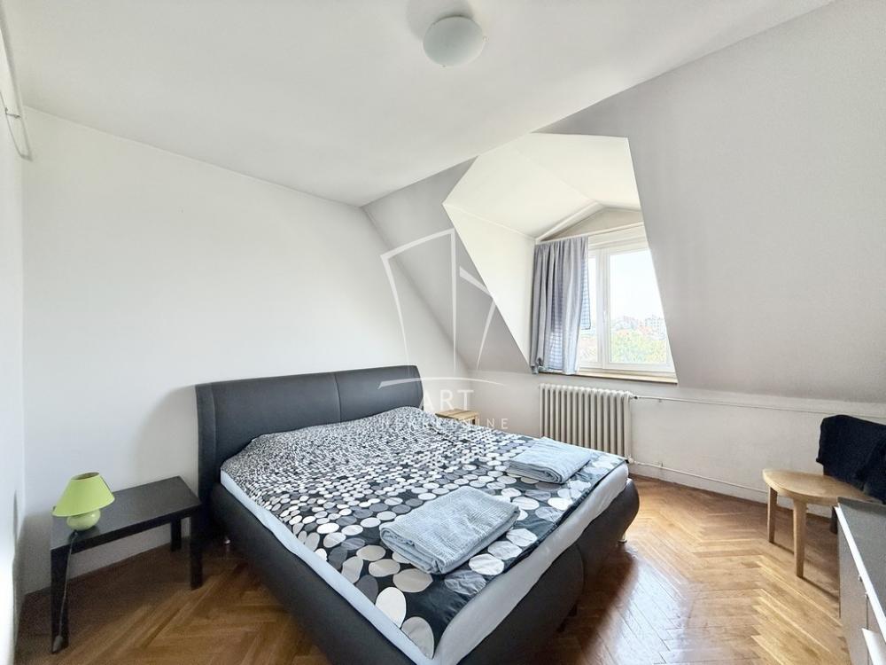 Stan na prodaju u Beogradu, Čukarica, 108m2, cena 385000 evra