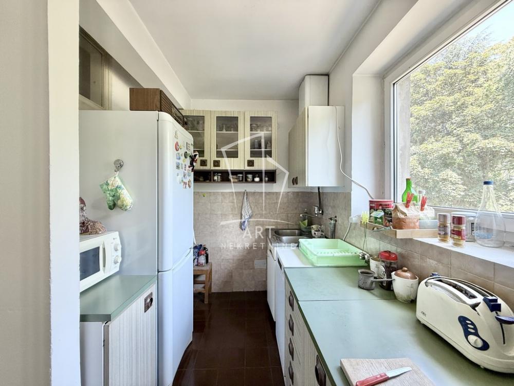 Stan na prodaju u Beogradu, Čukarica, 108m2, cena 385000 evra