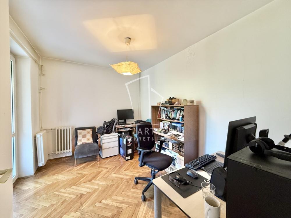 Stan na prodaju u Beogradu, Čukarica, 108m2, cena 385000 evra