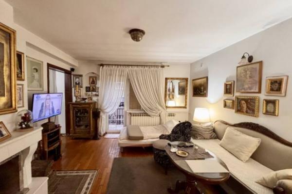 Stan na prodaju u Beogradu, Stari grad, cetvorosoban, 96m2, cena 548900 evra