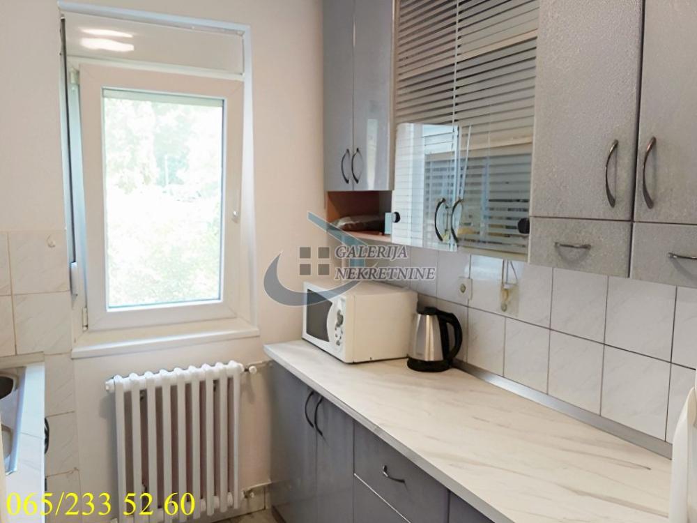 Stan na prodaju u Beogradu, Novi Beograd, troiposoban, 84m2, cena 264000 evra