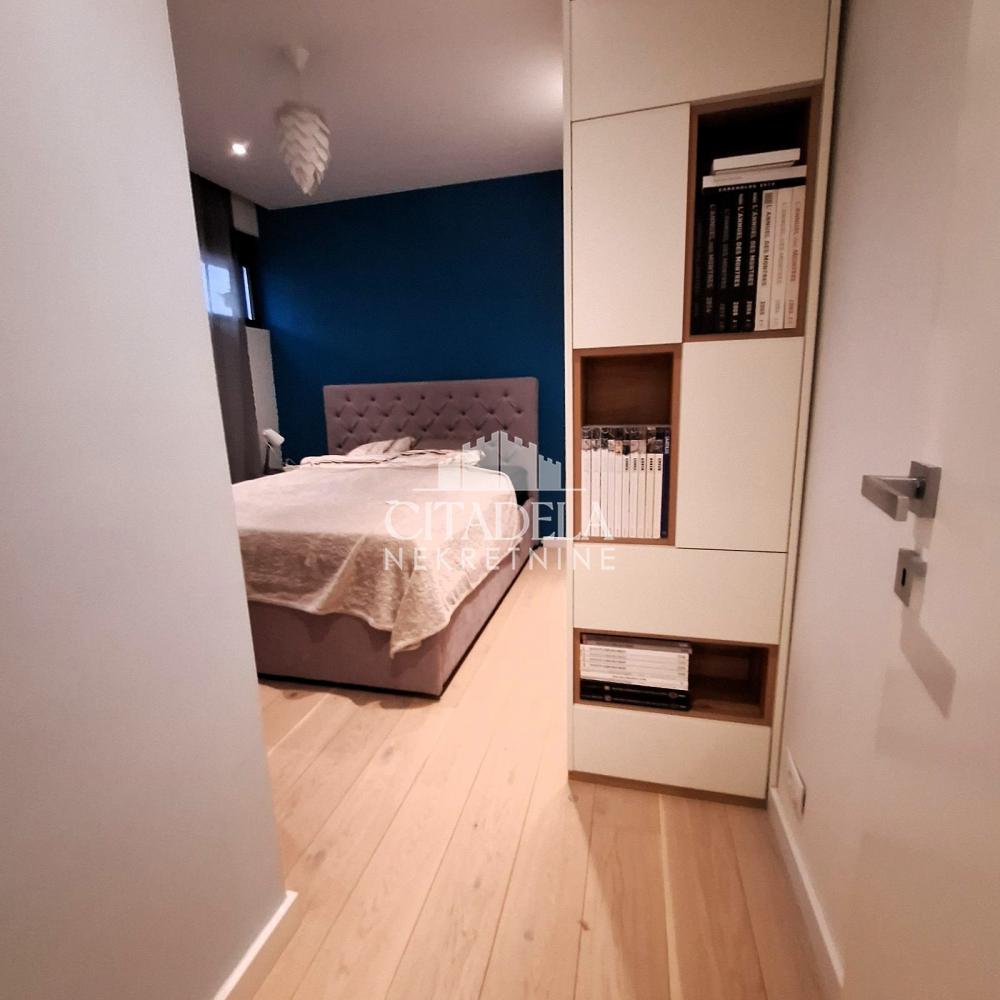 Stan na prodaju u Beogradu, Gornji Dorćol, dvoiposoban, 60m2, cena 359000 evra