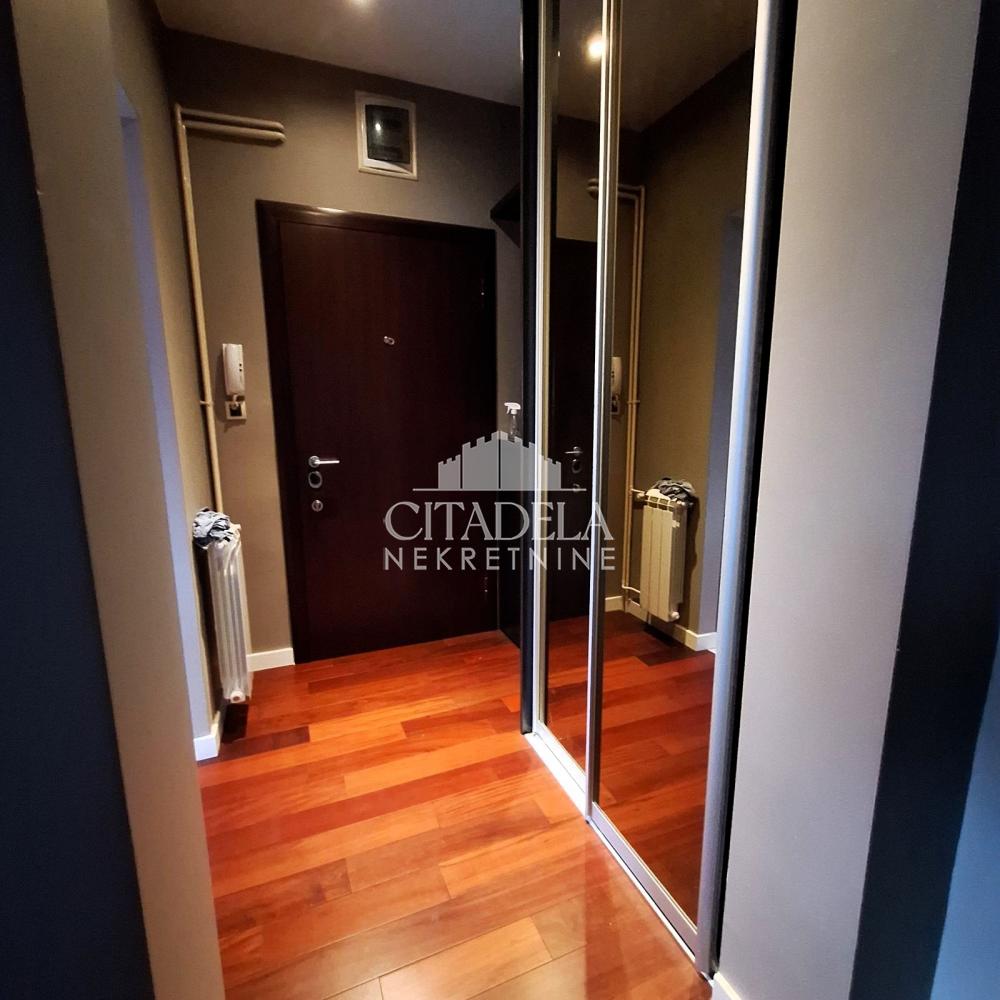 Stan na prodaju u Beogradu, Gornji Dorćol, dvoiposoban, 60m2, cena 359000 evra