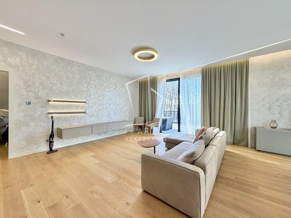 Stan na prodaju u Beogradu, Dedinje, cetvorosoban, 122m2, cena 620000 evra