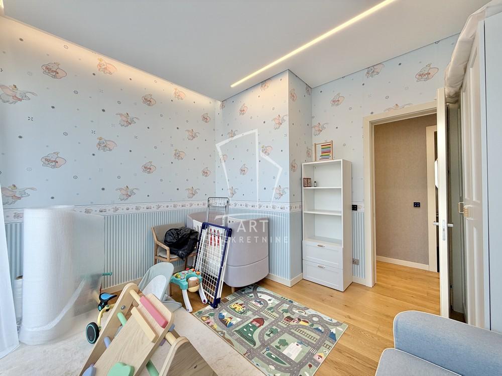 Stan na prodaju u Beogradu, Dedinje, cetvorosoban, 122m2, cena 620000 evra