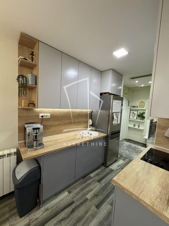 Stan na prodaju u Beogradu, Učiteljsko naselje, dvosoban, 50m2, cena 205000 evra