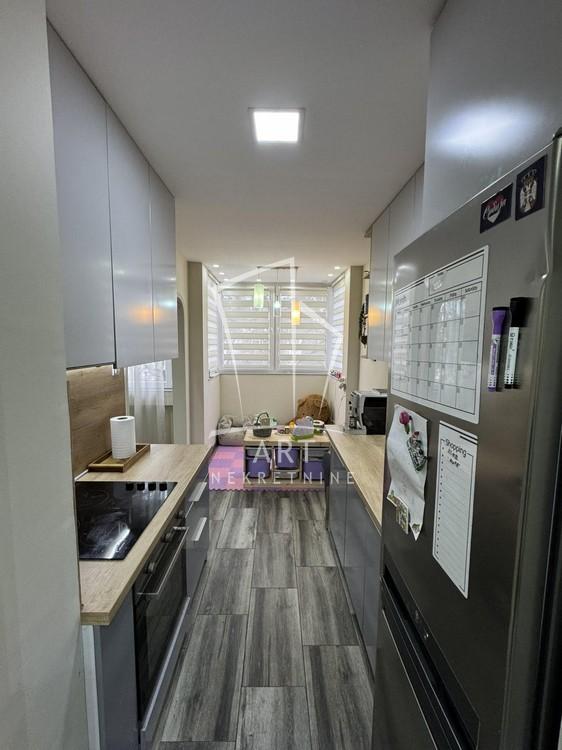 Stan na prodaju u Beogradu, Učiteljsko naselje, dvosoban, 50m2, cena 205000 evra