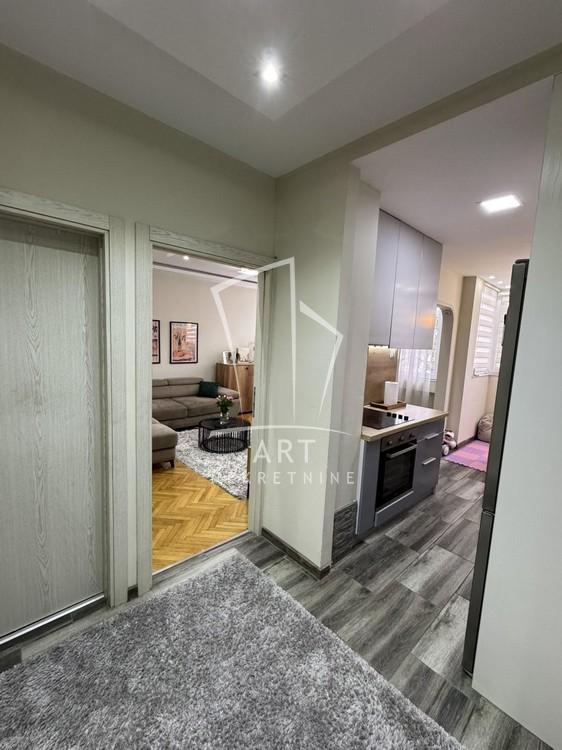 Stan na prodaju u Beogradu, Učiteljsko naselje, dvosoban, 50m2, cena 205000 evra