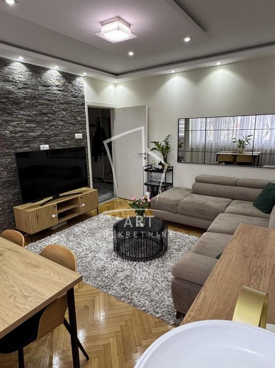 Stan na prodaju u Beogradu, Učiteljsko naselje, dvosoban, 50m2, cena 205000 evra