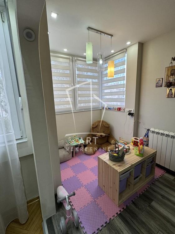 Stan na prodaju u Beogradu, Učiteljsko naselje, dvosoban, 50m2, cena 205000 evra