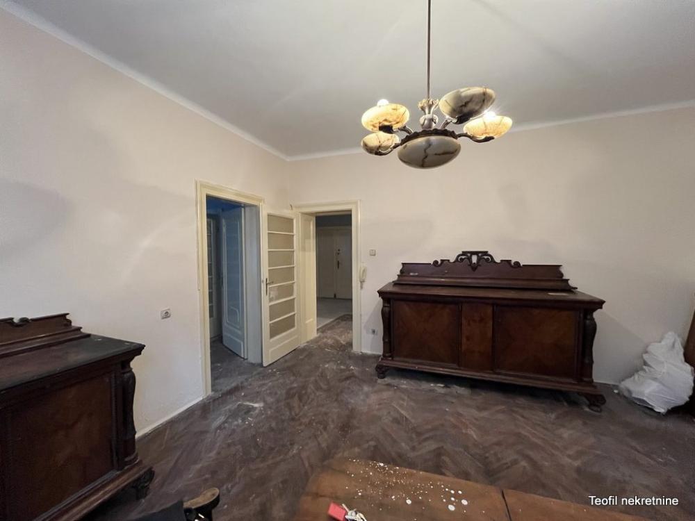 Stan na prodaju u Beogradu, Beograd (Skupština), troiposoban, 79m2, cena 289000 evra