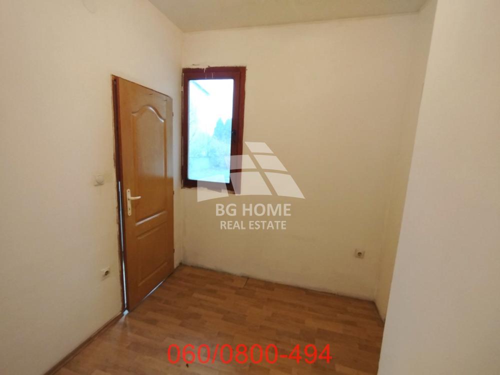 Stan na prodaju u Beogradu, Zemun, jednoiposoban, 131m2, cena 130000 evra